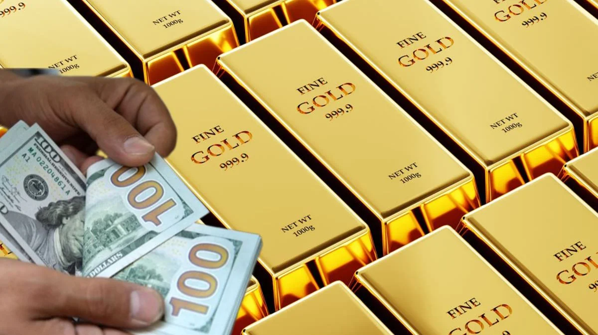 الذهب يهوي عالمياً: تداعيات قرار ترامب وحصار مضيق هرمز
