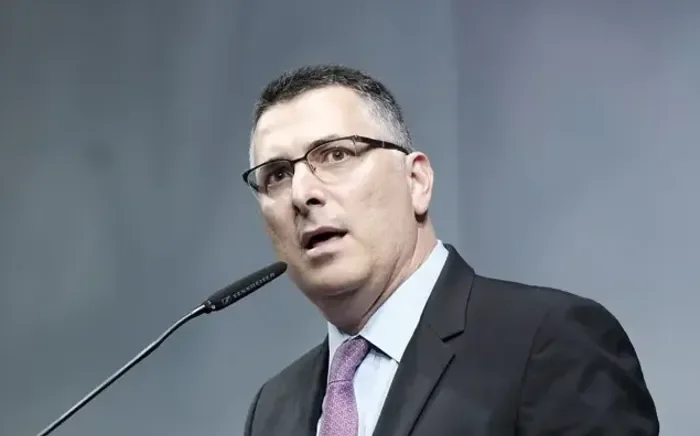 شكوى جنائية ضد جدعون ساعر في سلوفينيا بتهم جرائم حرب غزة